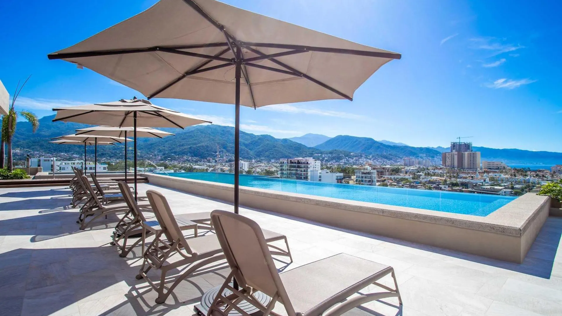 Sleek Versalles 2Br Roma Encore Πουέρτο Βαγιάρτα Σπίτι διακοπών